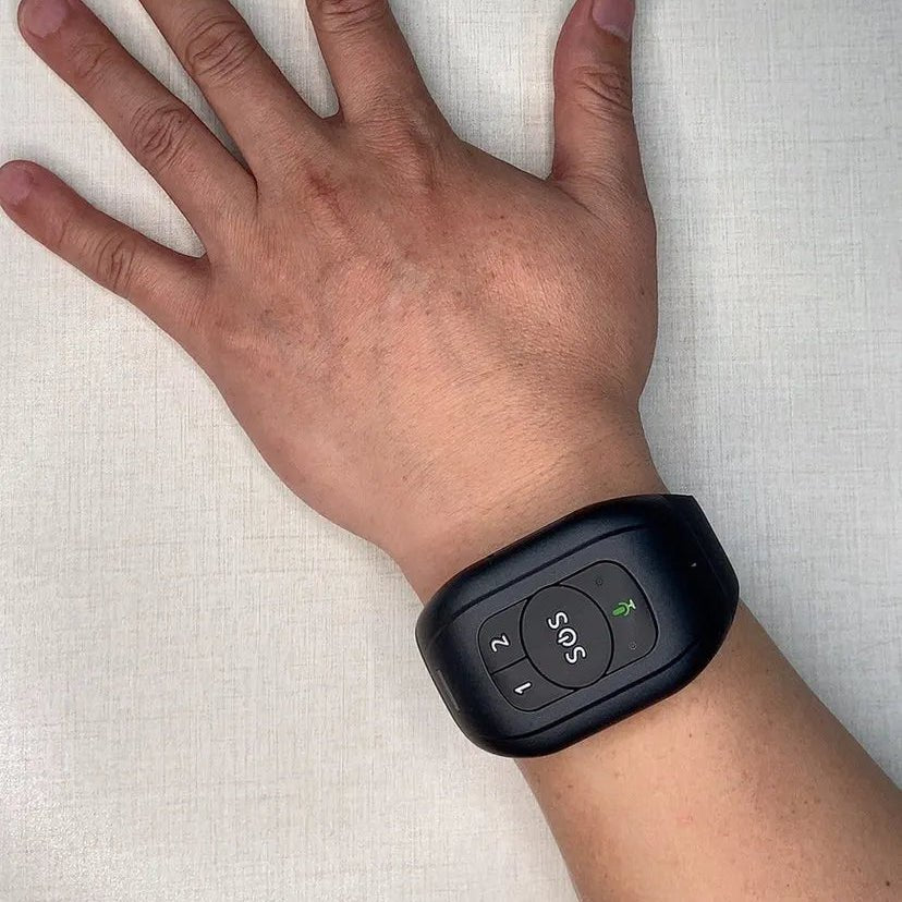 4G LTE Fall Detection & SOS Safety Bracelet for Senior - EaseLiving